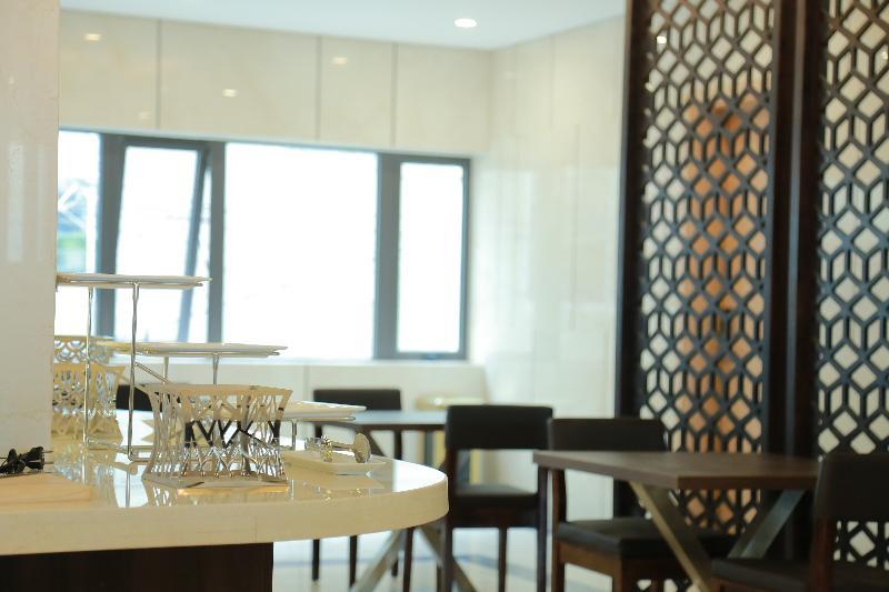 Gold Boutique Hotel Danang Buitenkant foto